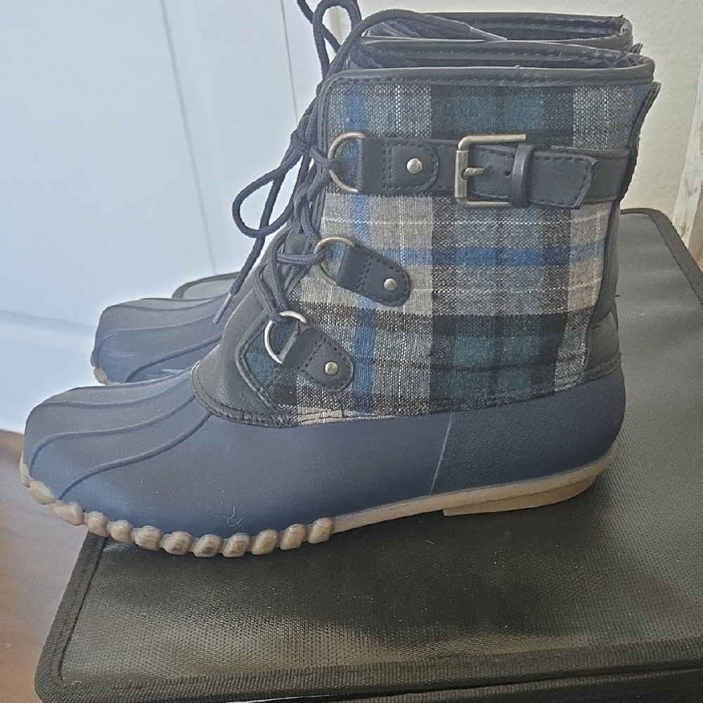 BareTraps Rainboots